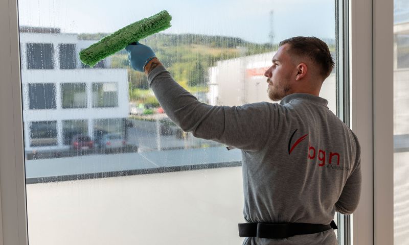 Fensterreinigung im Haus oder in der Wohnung